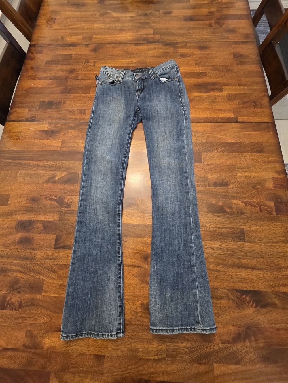 Rock & Republic Women's Dark Blue Flare Jeans Size 2 Stretchy